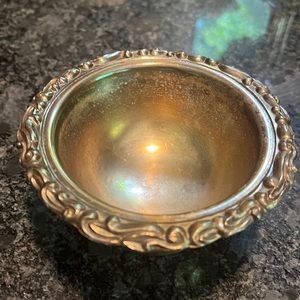 Beautiful vintage silver, little bowl with fancy edging